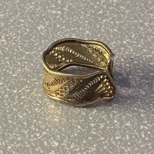 Sterling silver 925 slim thick ring [6 or 6.5?]